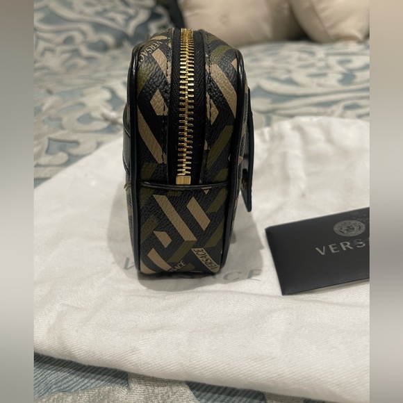 Versace Pouch - Picture 2 of 5